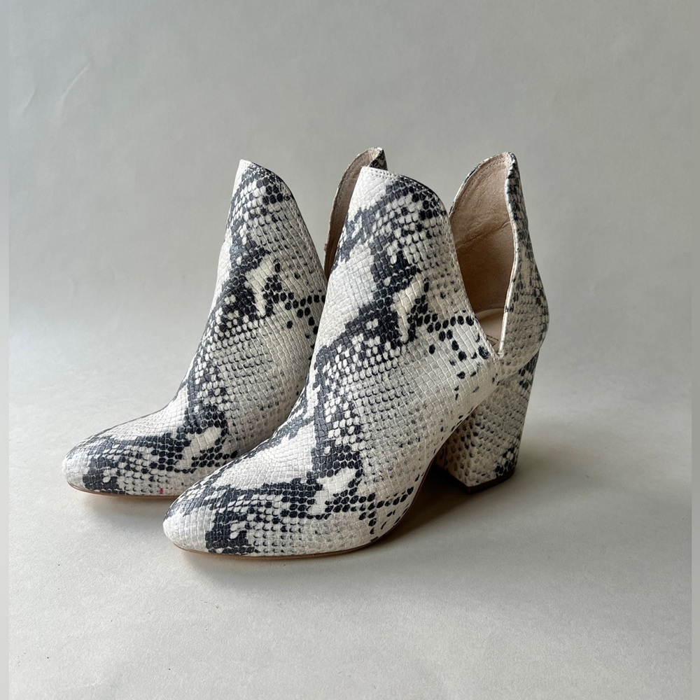 Steve Madden Rookie Ankle Booties